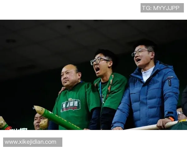 南京篮球队团队协作引发热议球迷对战术配合与球员默契提出不同看法